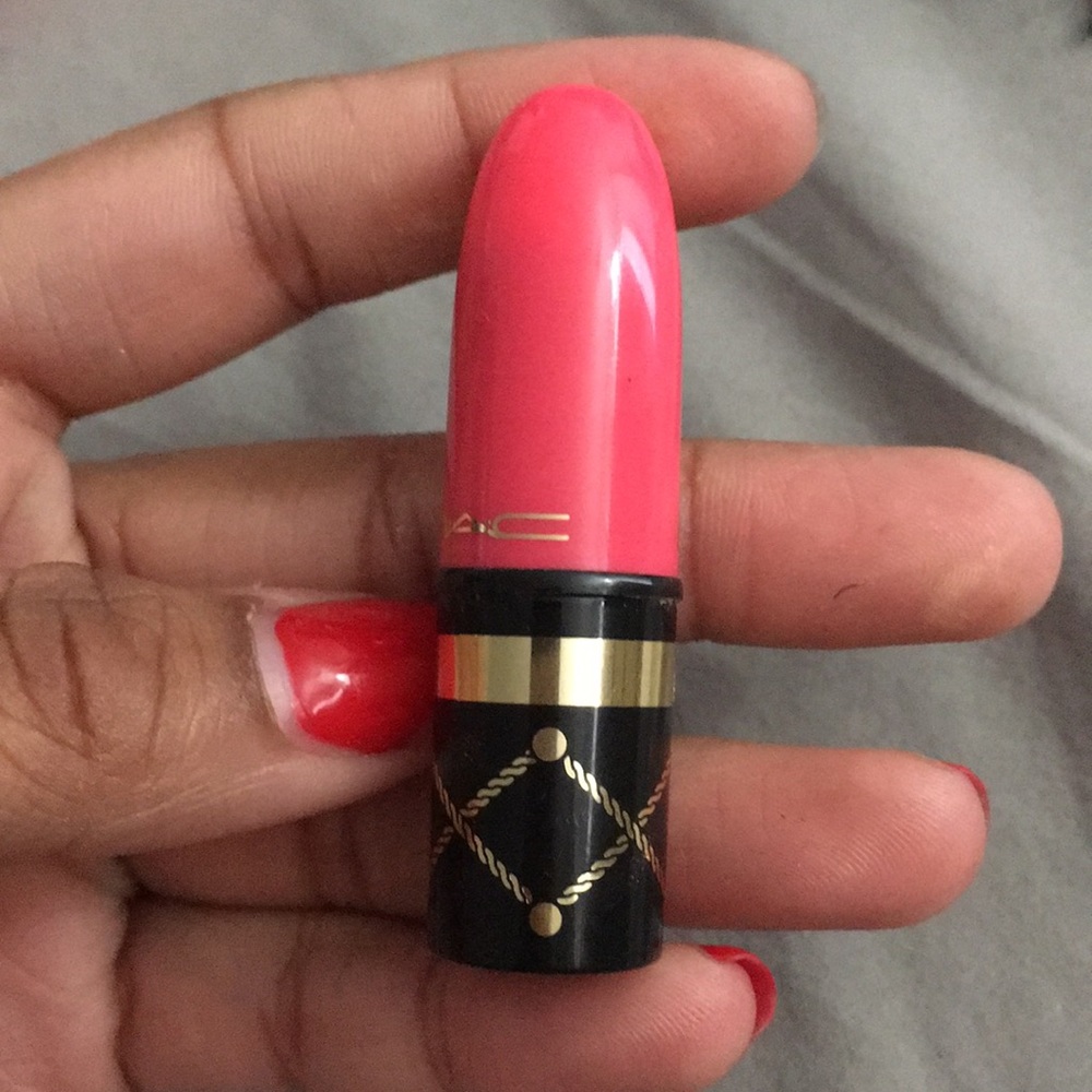 Mac lipstick